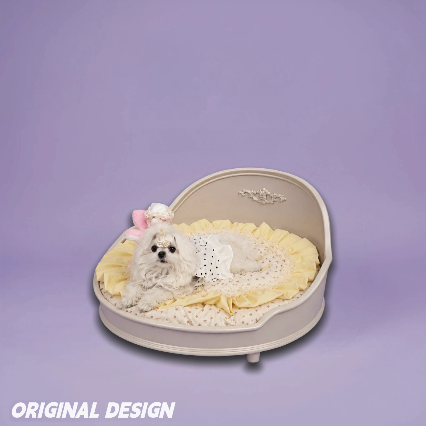 Versailles Pet Lounge Bed | PET ARTIST