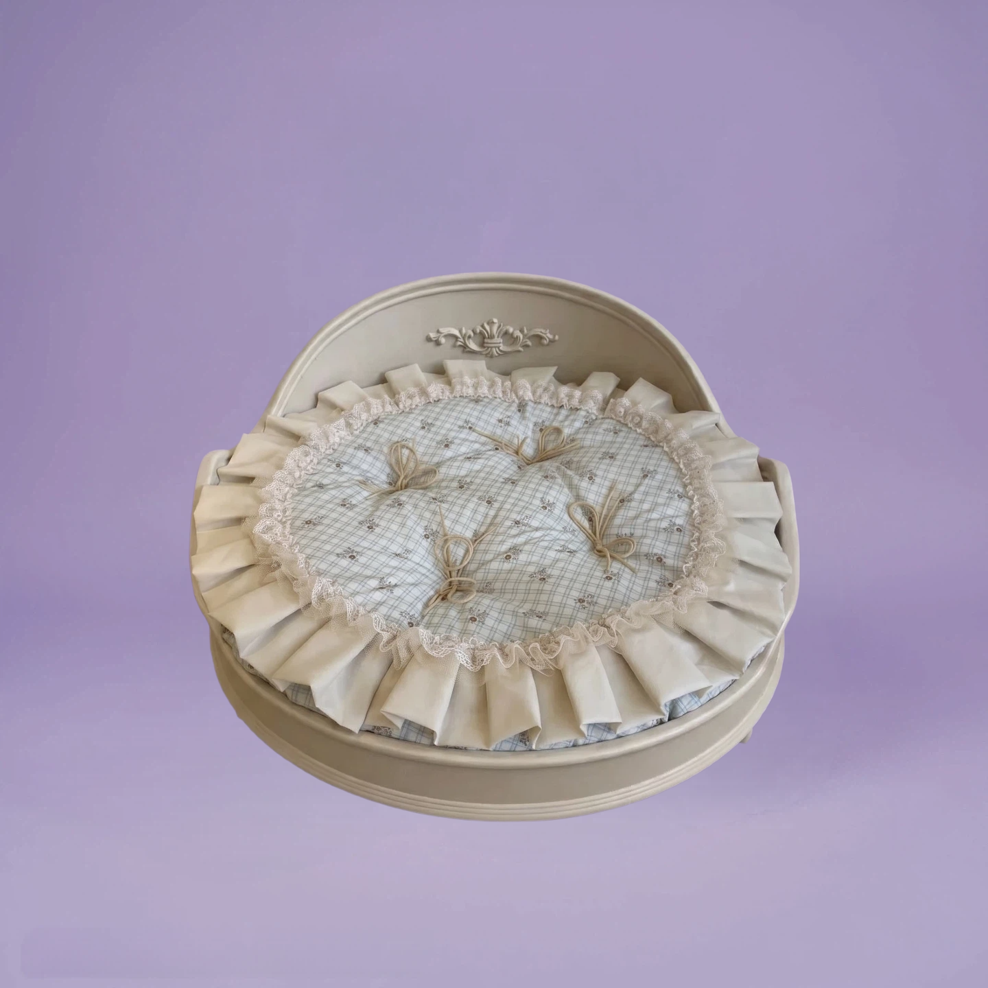 The Versailles Pet Lounge Bed for Dogs & Cats