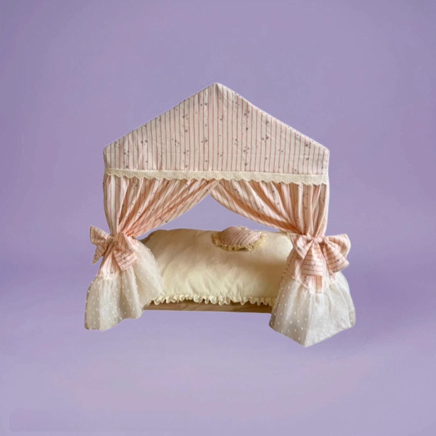 The Fairytale Dollhouse Pet Canopy Bed for Dogs & Cats