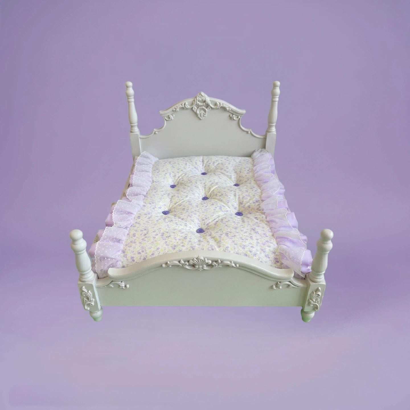 The Majestic Versailles Carved Four-Poster Pet Bed For Dogs & Cats